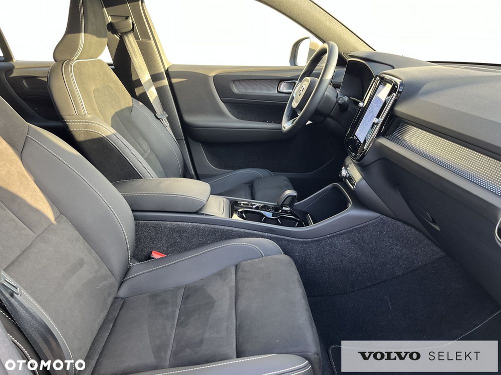 Volvo XC 40 - 24