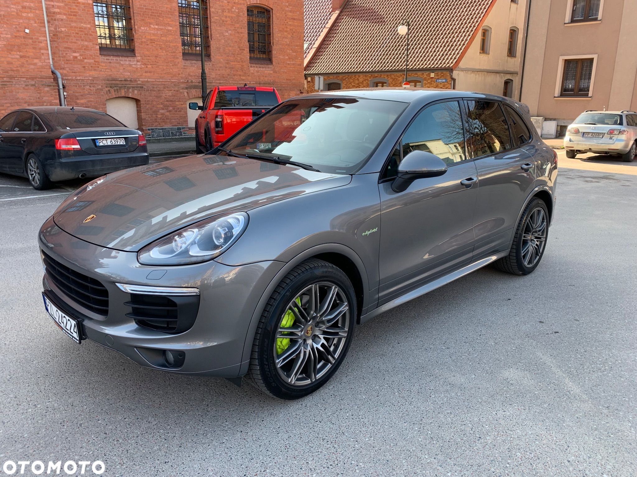Porsche Cayenne S e-Hybrid - 1
