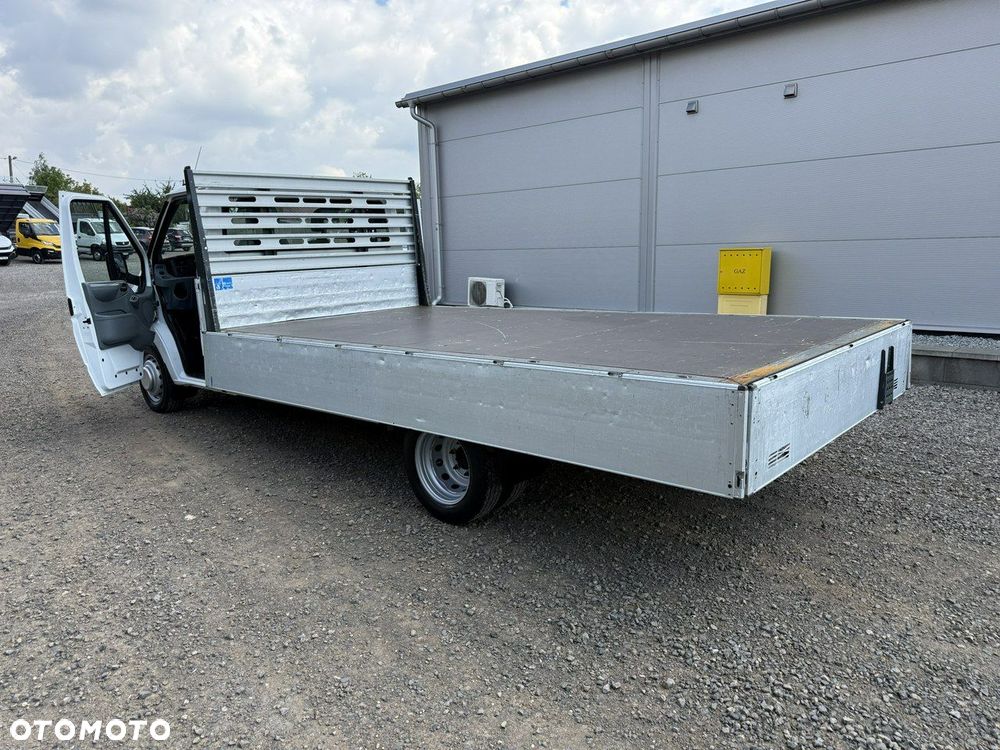 Ford Transit - 18