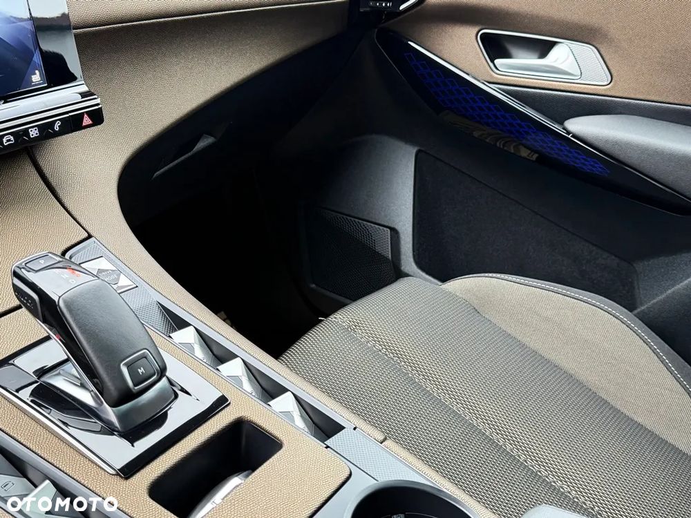 DS Automobiles DS 7 Crossback 1.5 BlueHDi Bastille + - 36