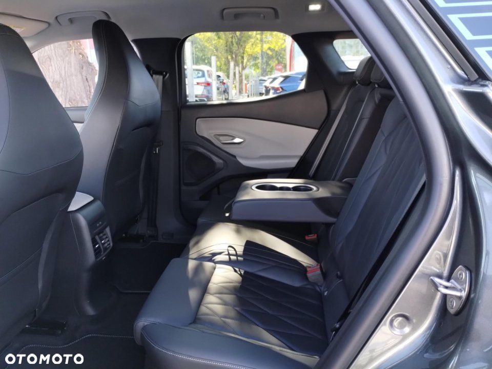 Ford Explorer - 18