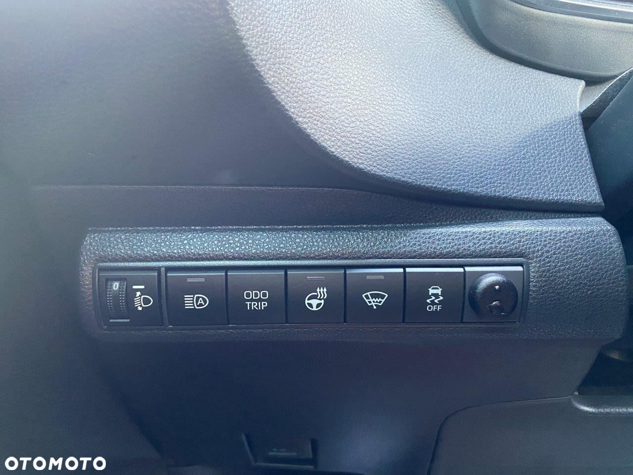 Toyota Corolla - 32