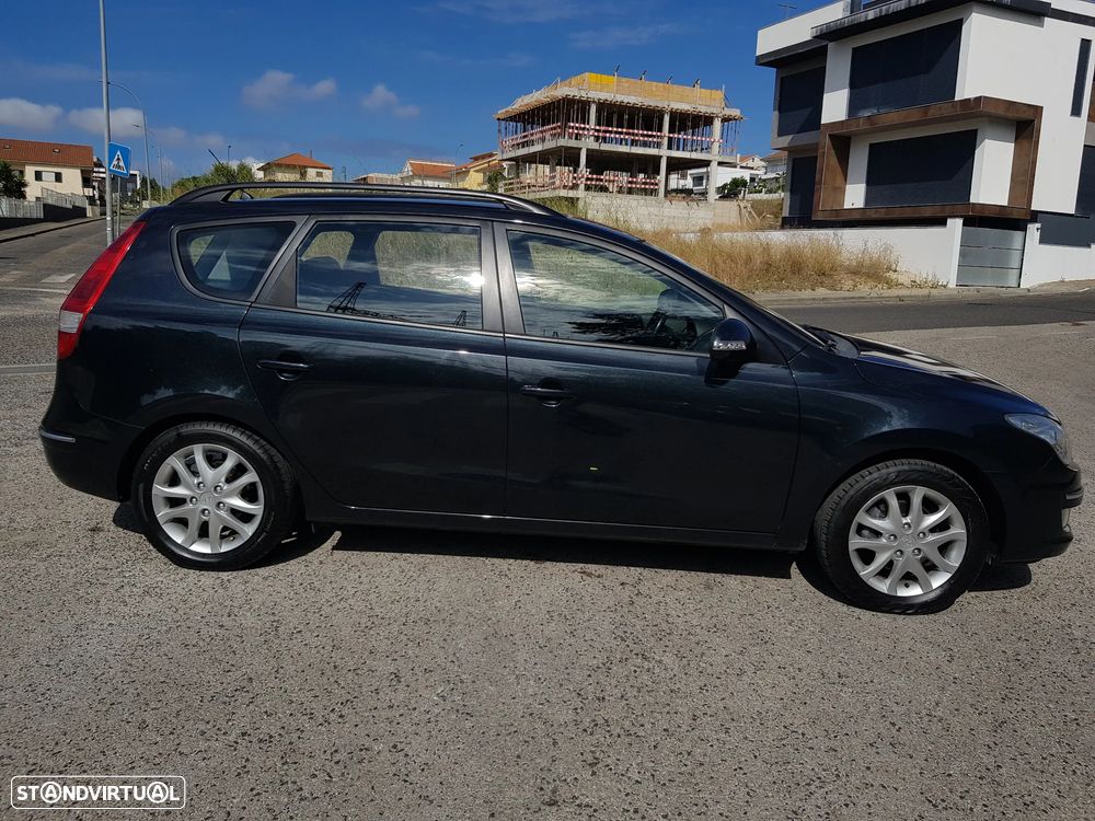 Hyundai i30 CW 1.4 CVVT Blue Comfort - 13