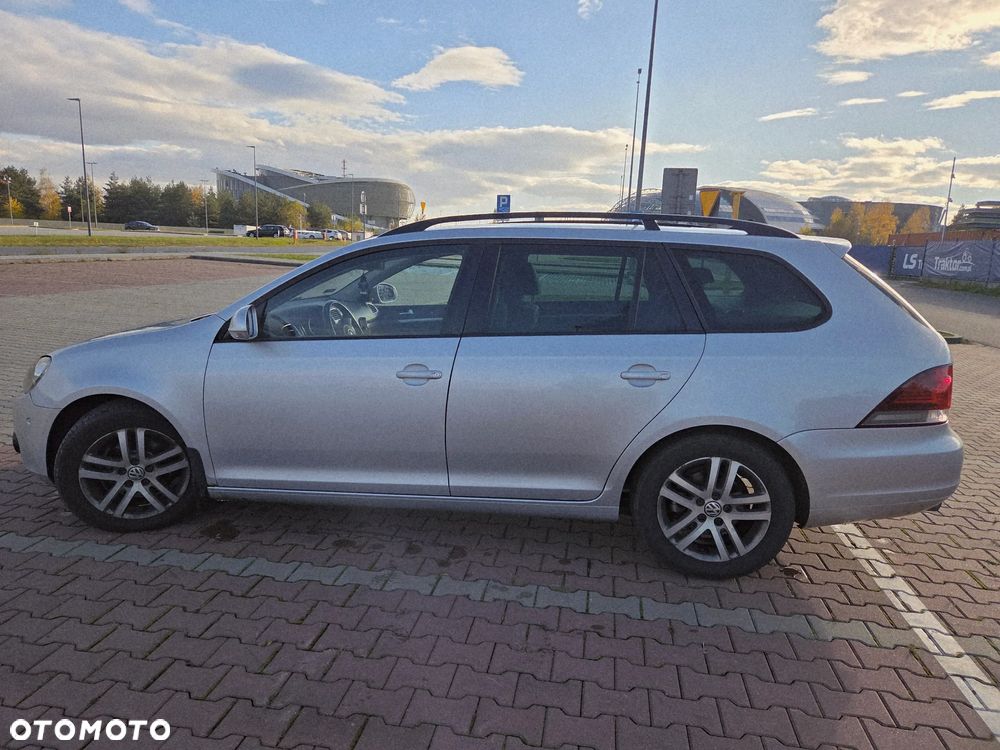 Volkswagen Golf VI 1.6 TDI Comfortline - 5