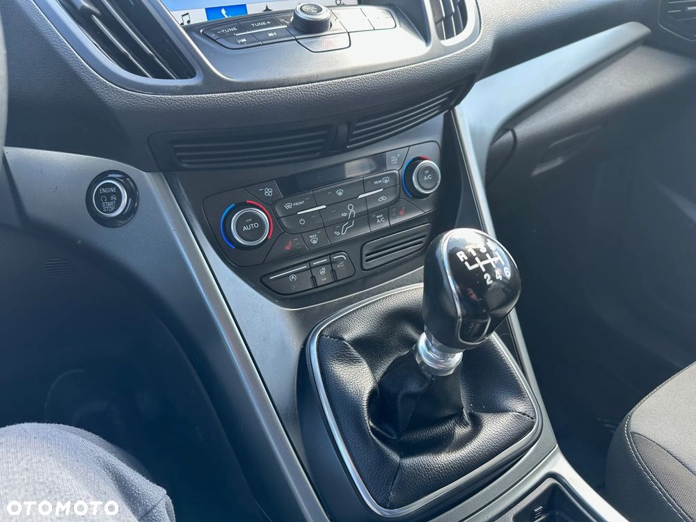 Ford Kuga 1.5 EcoBoost FWD Titanium ASS - 17