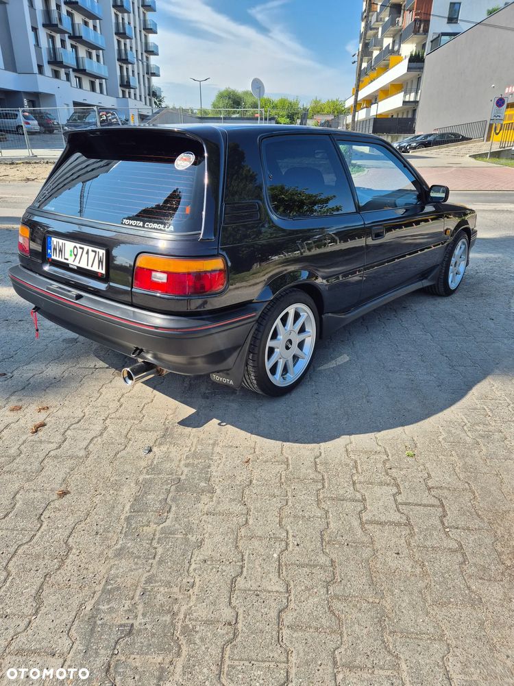 Toyota Corolla - 38
