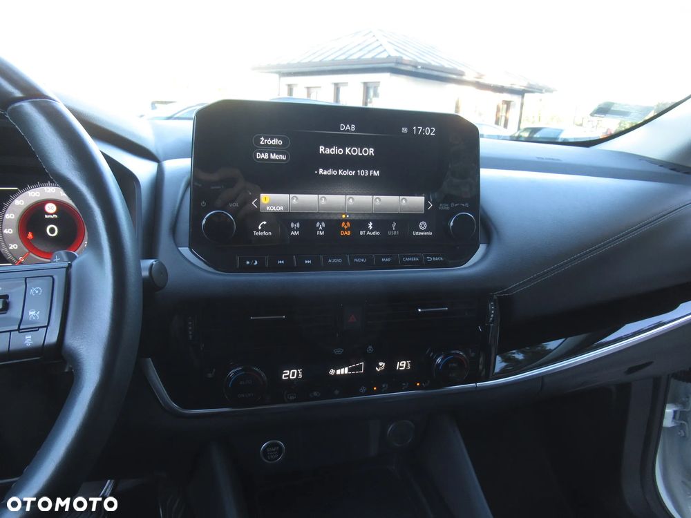 Nissan Qashqai 1.3 DIG-T N-Connecta DCT - 17