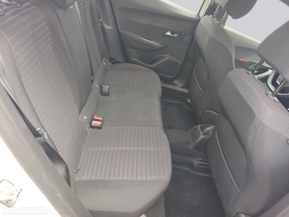 Peugeot 2008 1.2 PureTech Active Pack - 6