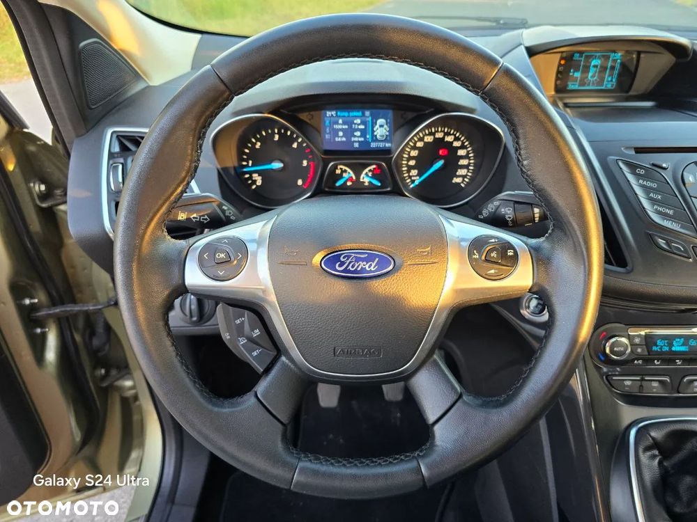 Ford Kuga 2.0 TDCi 4WD Titanium - 25