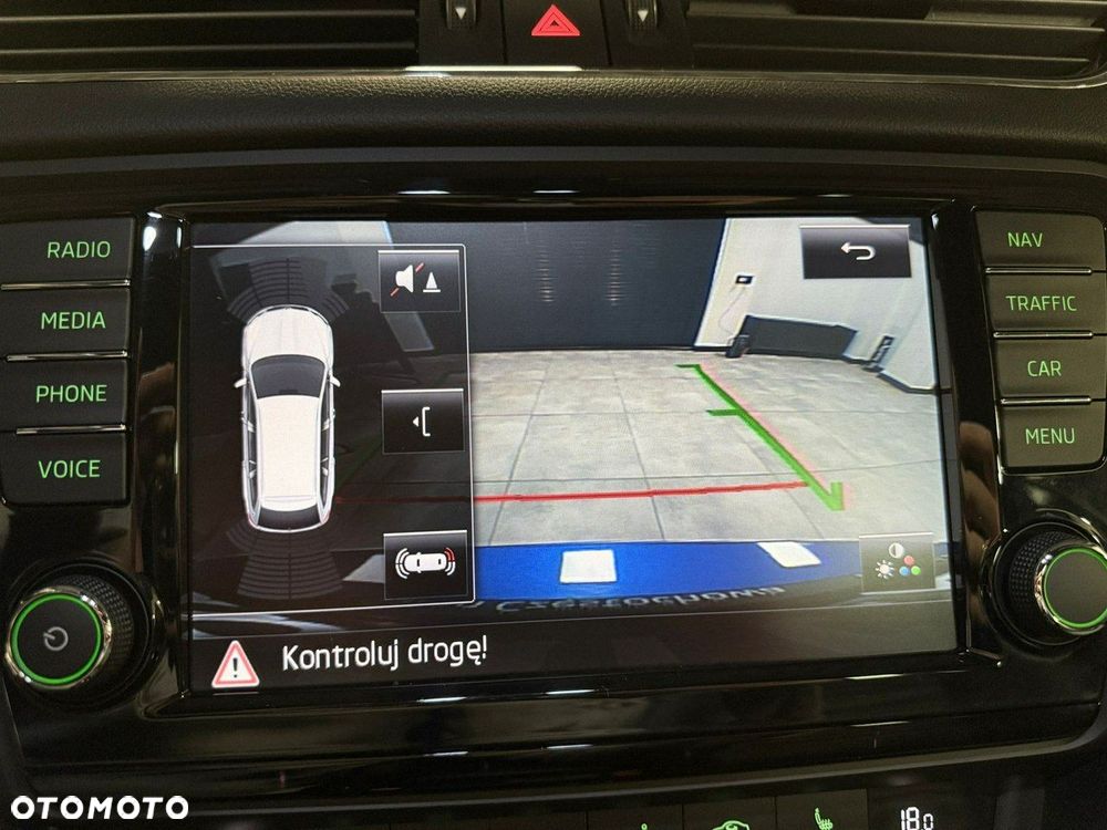 Skoda Octavia 2.0 TSI RS - 16