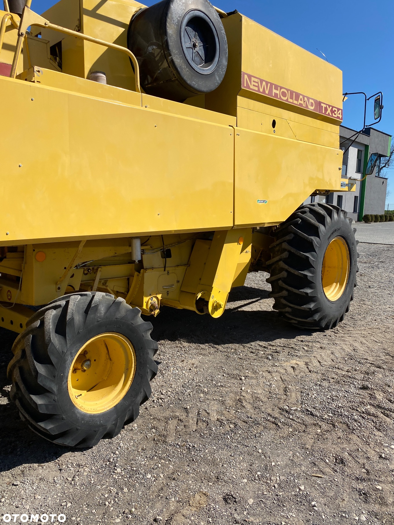 New Holland TX 34 - 5