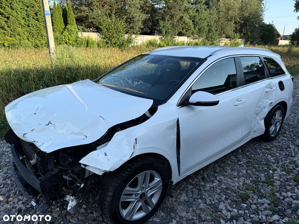 Kia Ceed 1.6 CRDi DCT Vision - 6