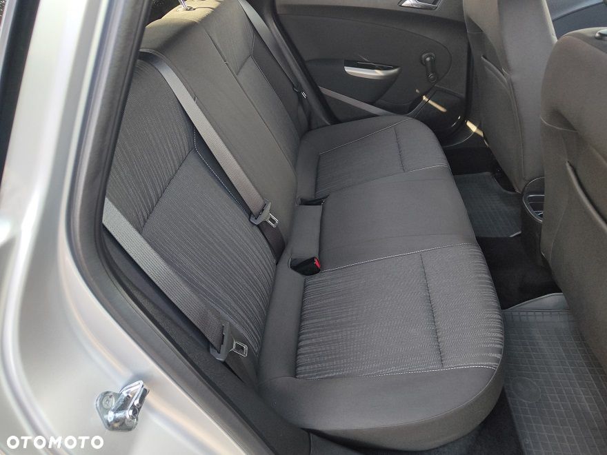 Opel Astra - 14