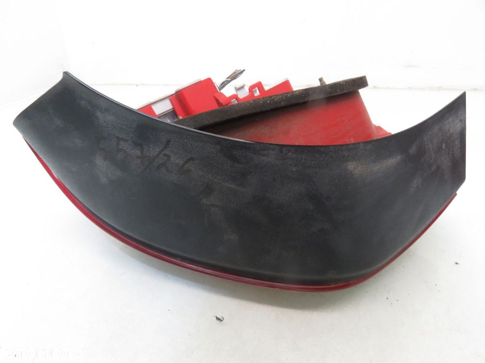 LAMPA LEWA TYLNA AUDI A3 (8L1) 8L0945095B 8L0945096C - 8