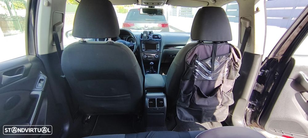 VW Golf 1.6 TDi Confortline - 6