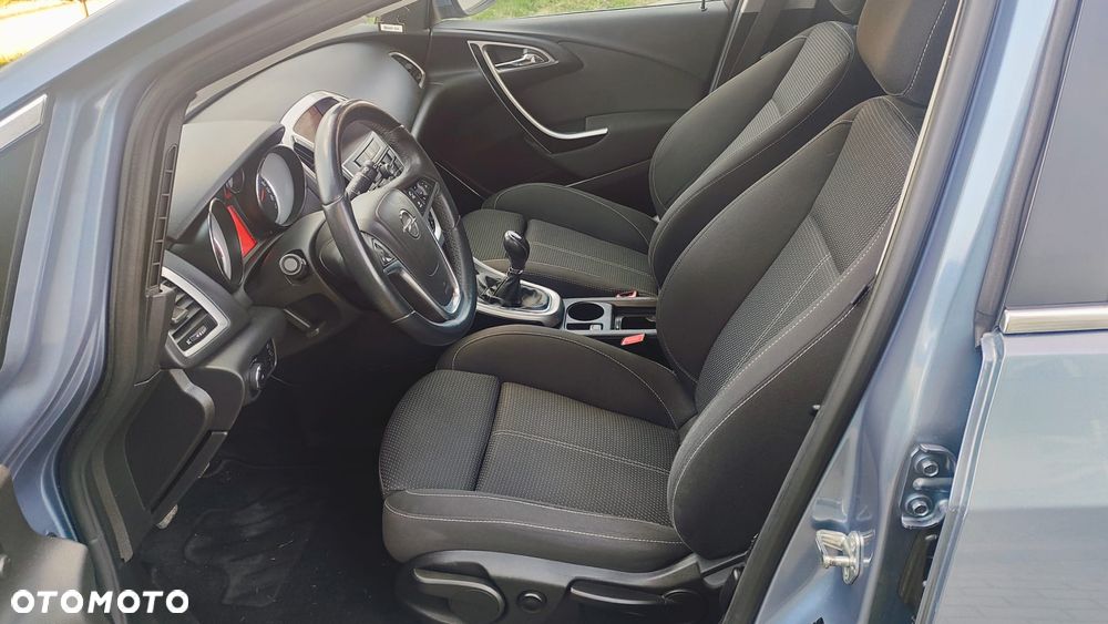 Opel Astra 1.4 Turbo Cosmo - 28