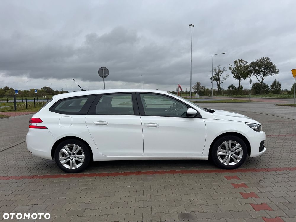 Peugeot 308 SW 1.2 PureTech Active S&S - 3