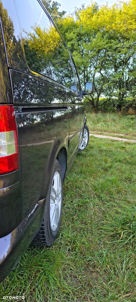 Volkswagen Multivan - 16