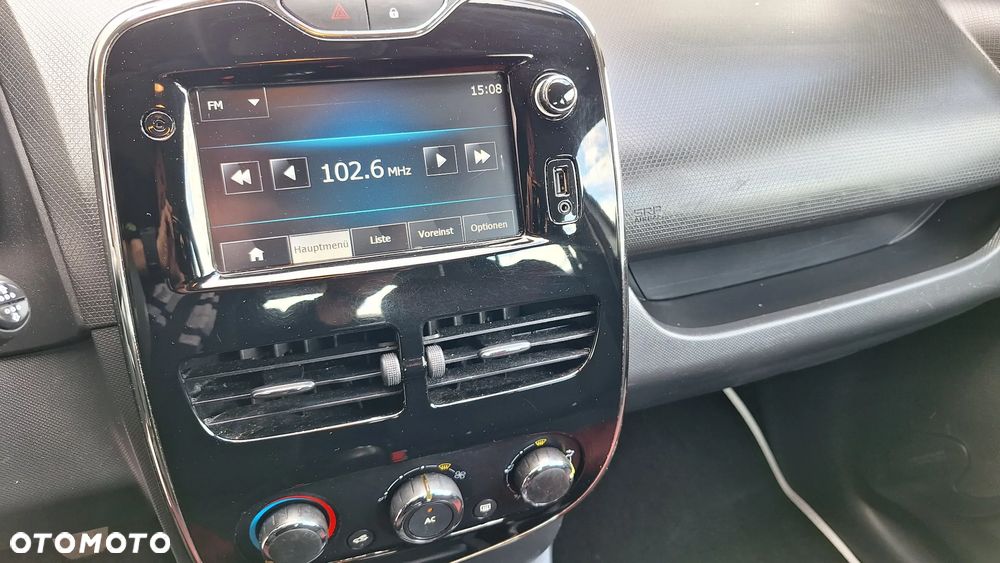 Renault Clio 1.2 16V Alize - 24