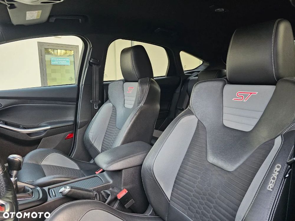 Ford Focus ST - 21