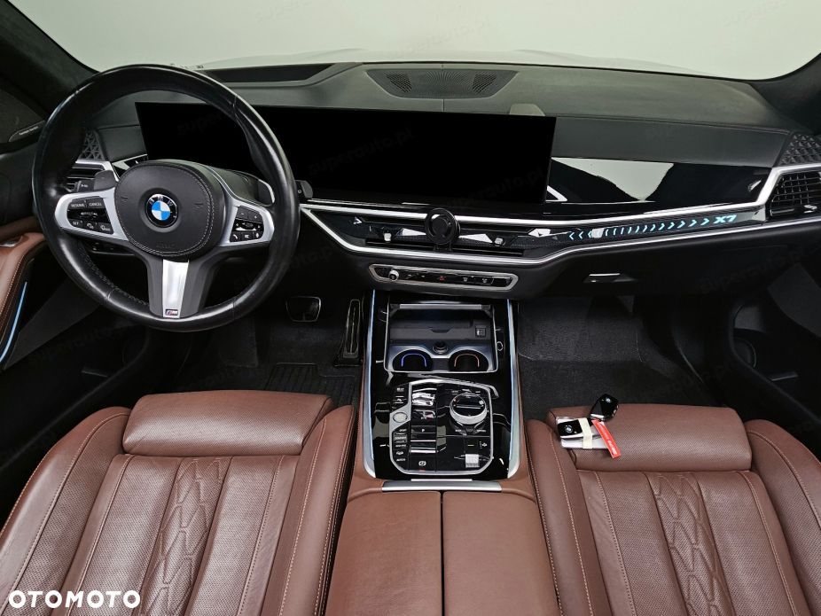 BMW X7 - 10