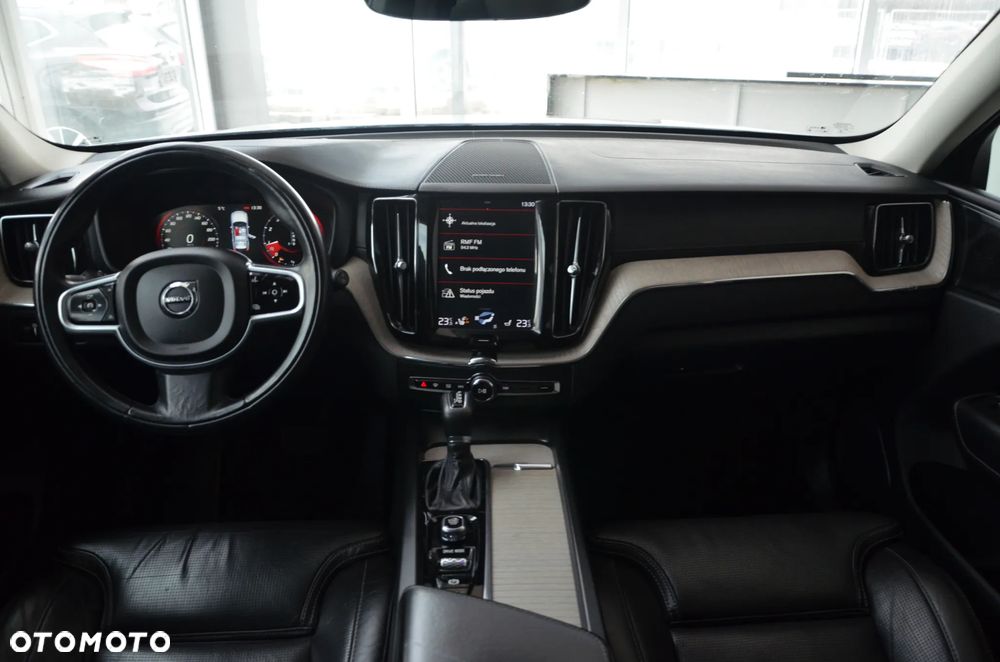 Volvo XC 60 T6 AWD Geartronic Inscription - 24