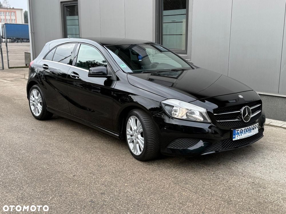 Mercedes-Benz Klasa A 180 7G-DCT - 2