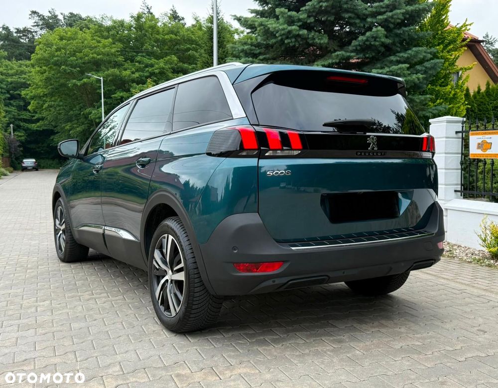 Peugeot 5008 - 8