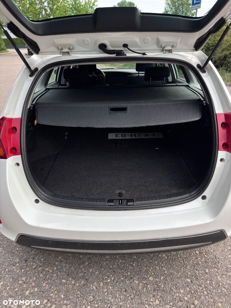 Toyota Auris - 8