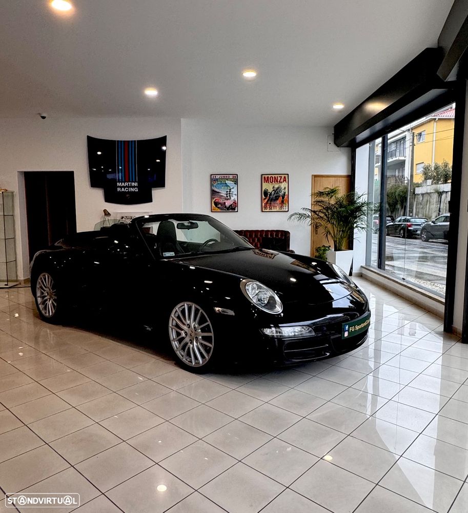 Porsche 911 (997) Carrera 4 S Cabriolet - 2