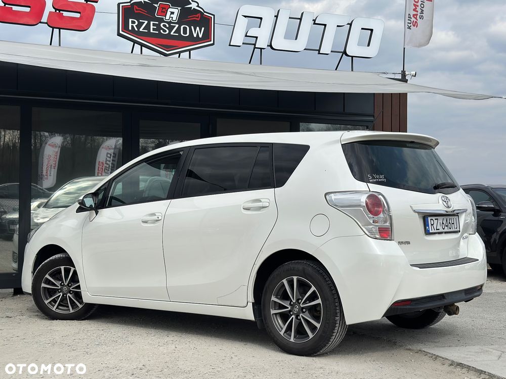 Toyota Verso 2.0 D-4D Active - 8