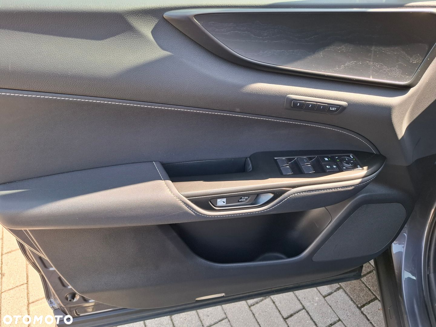 Lexus NX - 13