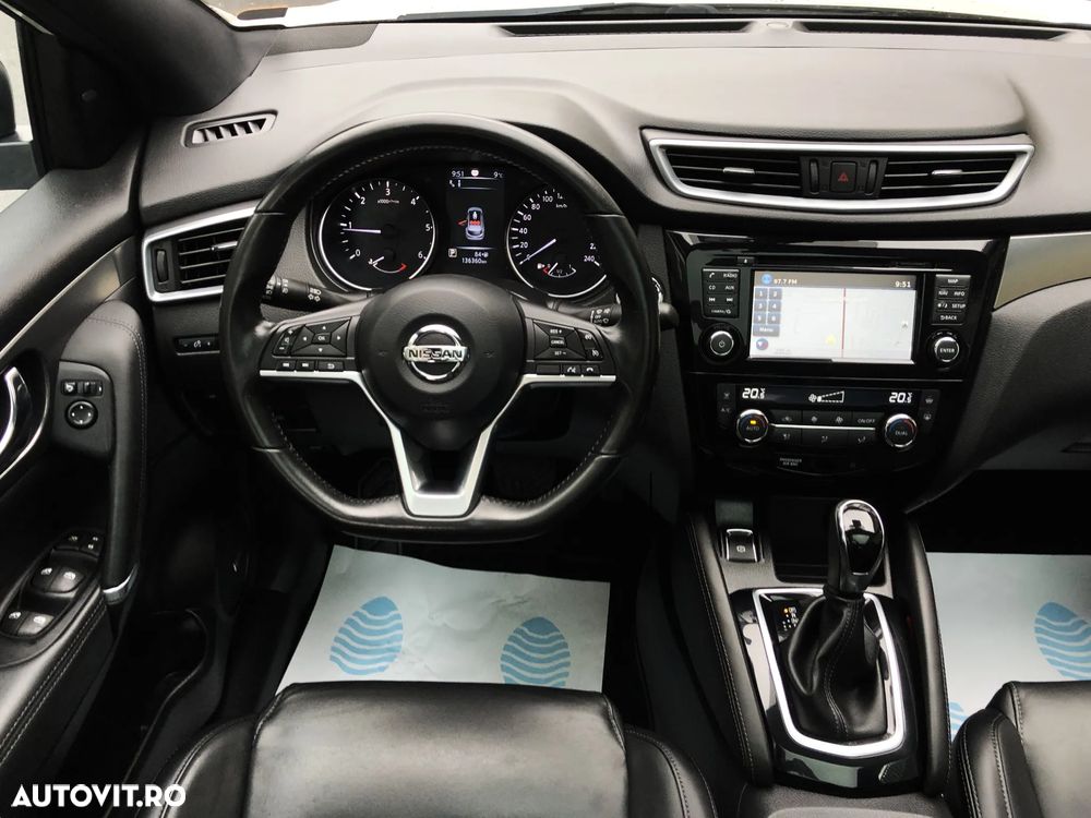 Nissan Qashqai 1.6 DCI Xtronic TEKNA+ - 8