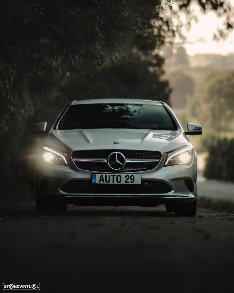 Mercedes-Benz CLA 180 d Shooting Brake - 2