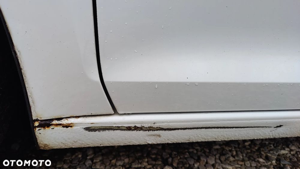 Skoda RAPID 1.6 TDI DPF Ambition - 9