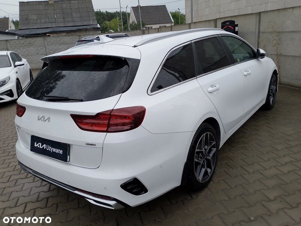Kia Ceed - 3