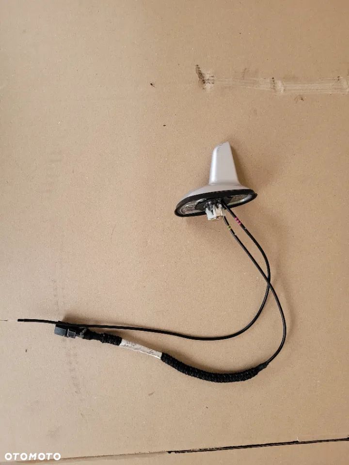 ANTENA DACHOWA GPS MERCEDES W211 W212 W219 A2118205575 - 3