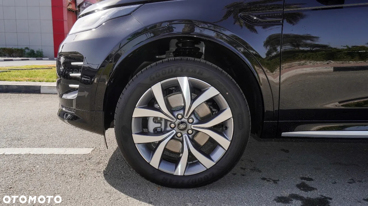 Land Rover Discovery Sport P250 Dynamic HSE - 11