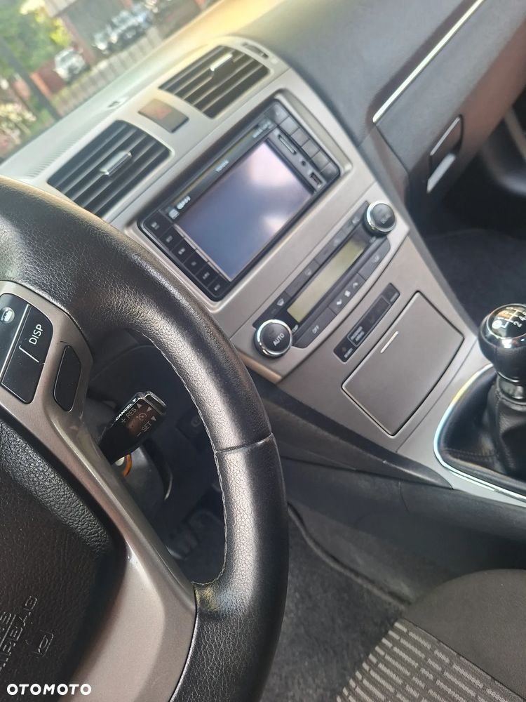 Toyota Avensis 1.8 Edition - 19
