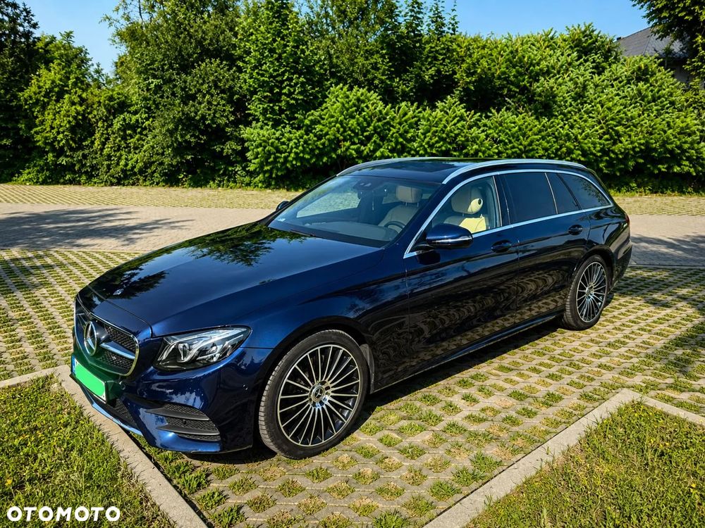 Mercedes-Benz Klasa E 200 9G-TRONIC - 1