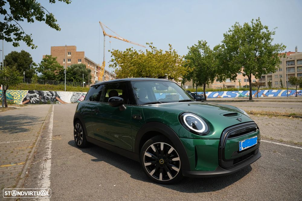 MINI 3 Portas Cooper SE Premium Extra Essential - 2