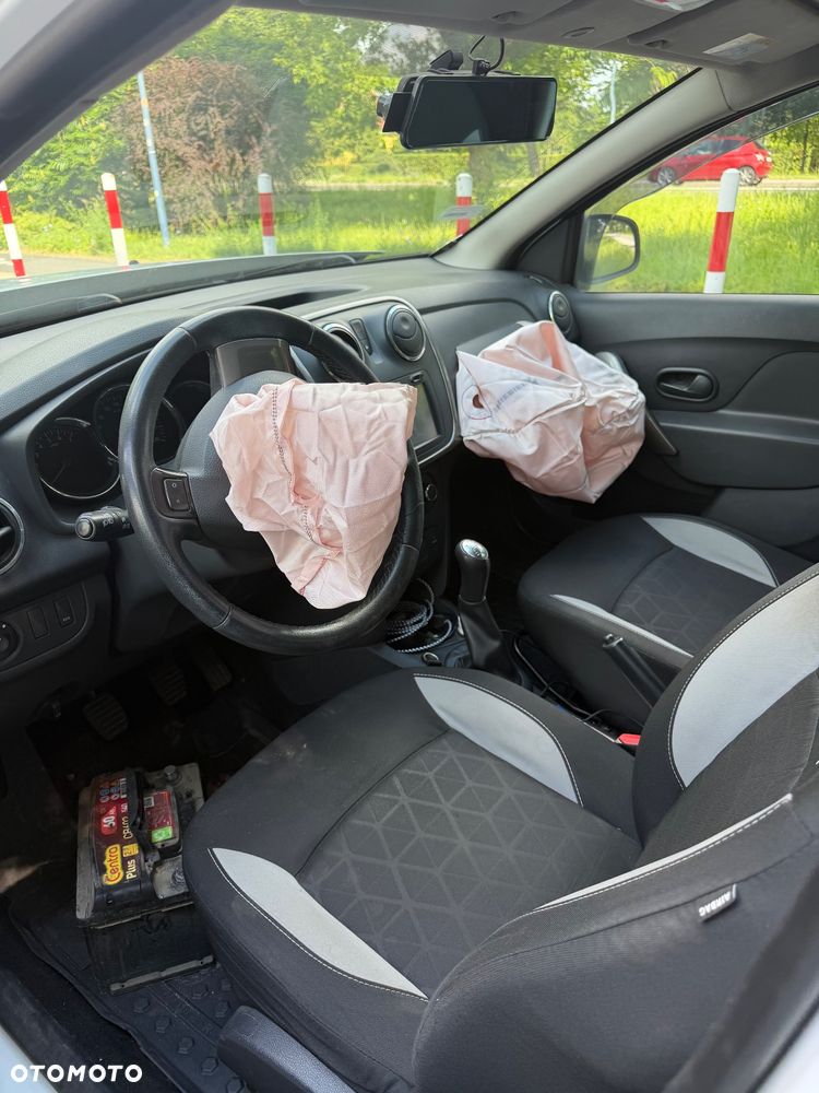Dacia Sandero 1.5 dCi Laureate - 8