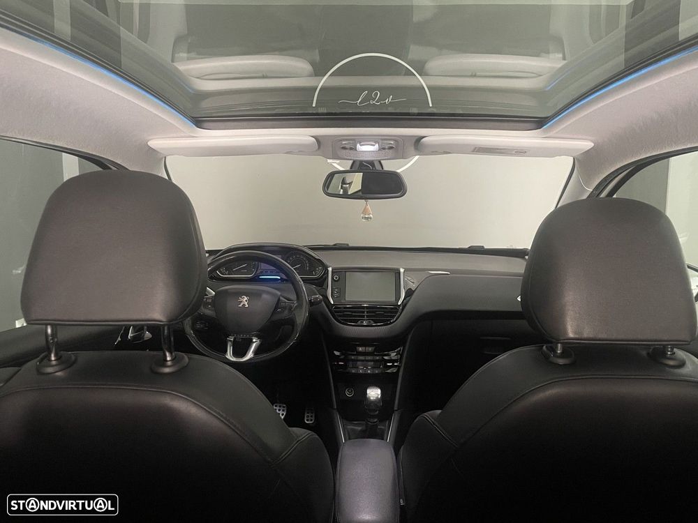 Peugeot 208 1.6 e-HDi Allure - 15