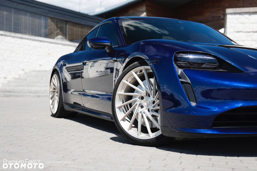 Porsche Taycan 22-calowe felgi Turismo RST  + opony letnie Michelin PS4 - 1