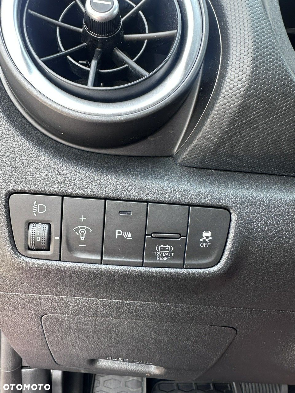 Hyundai Kona 1.6 GDI Hybrid Premium DCT - 17