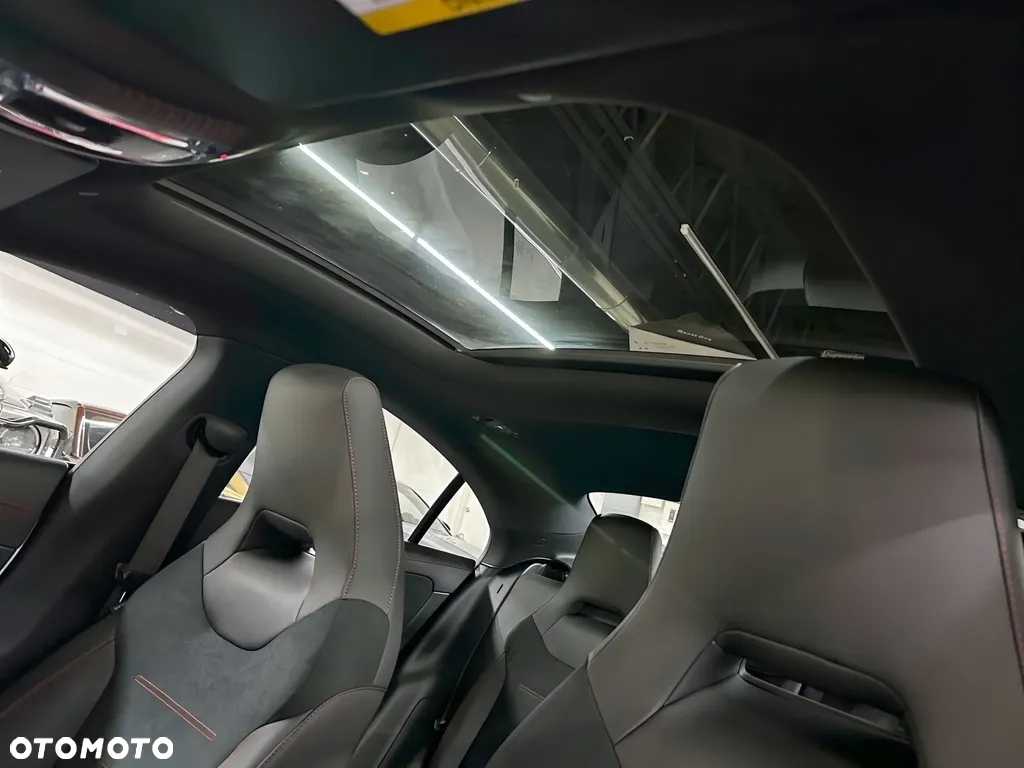 Mercedes-Benz CLA 250 4-Matic 7G-DCT - 13