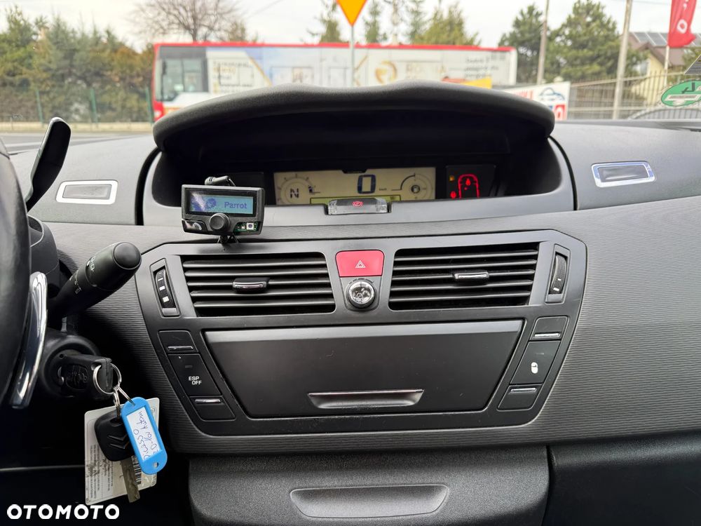 Citroën C4 Picasso 2.0 16V 7-Sitzer Exclusive - 24