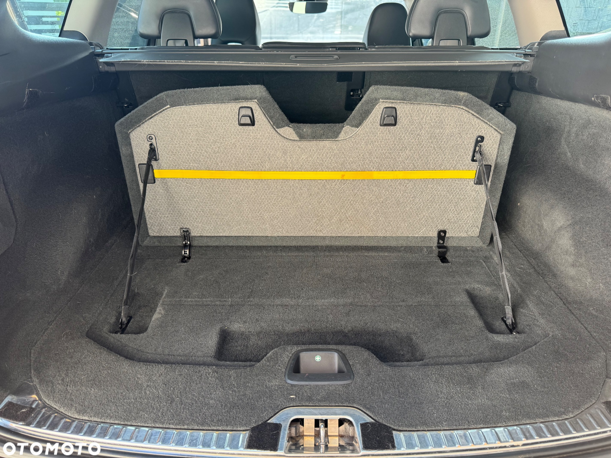 Volvo XC 60 D5 AWD Momentum - 8