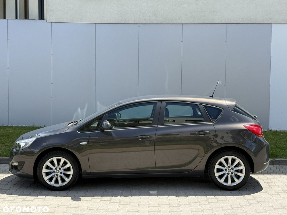 Opel Astra - 11