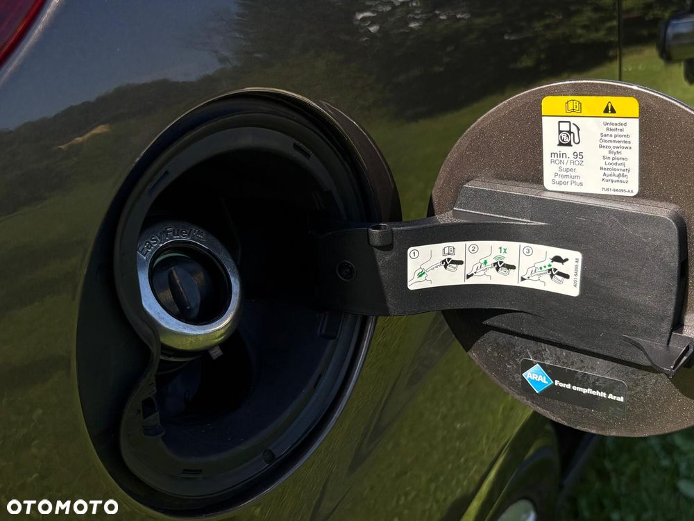 Ford Focus 1.0 EcoBoost STart-Stopp-System TITANIUM - 4